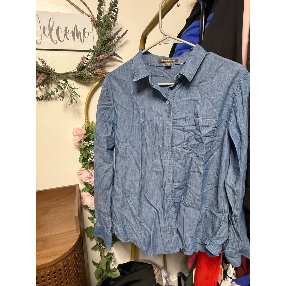 Tommy Bahama button down top